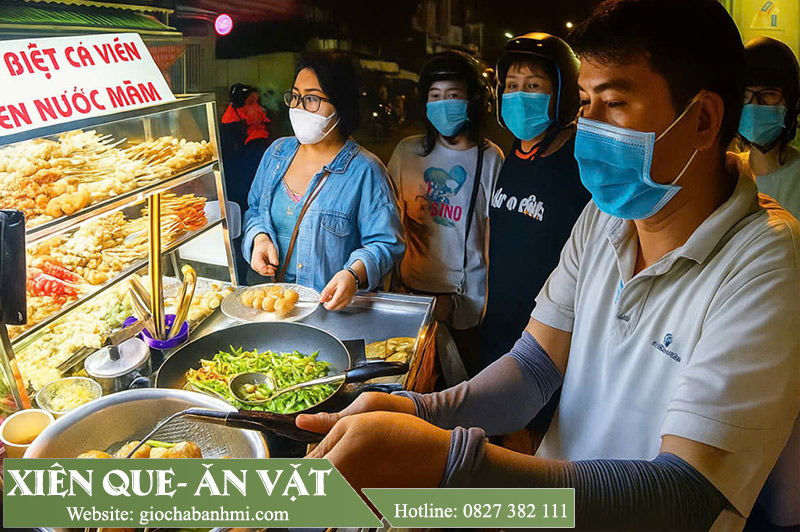 hình ảnh một xe cá viên thật đông khách